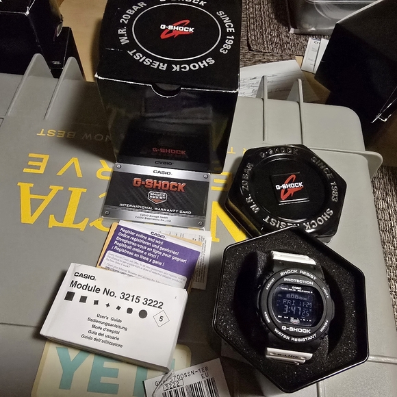 G-Shock GWX-5700SSN-1 Tide/Moon Phase. Solar/Multi Band 6 NEAR MINT - FULL KIT!! - Picture 9 of 10